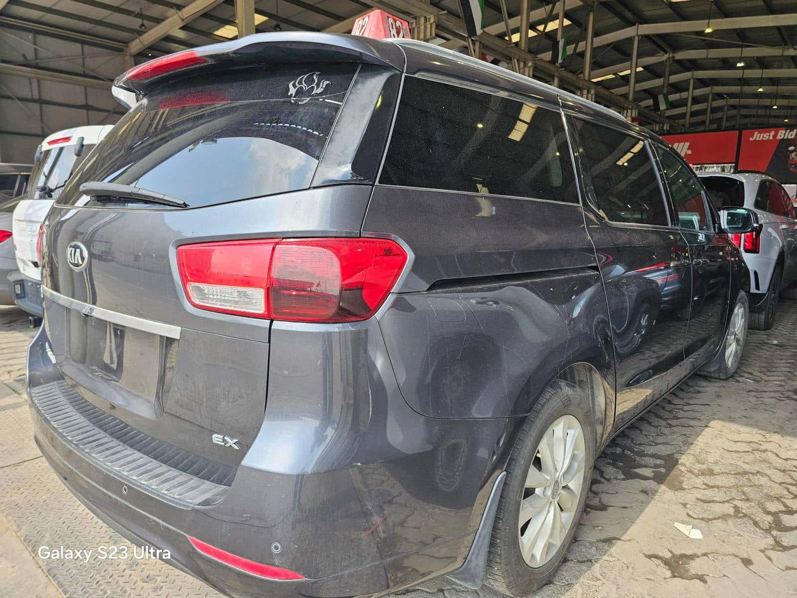 KIA SEDONA - Exterior