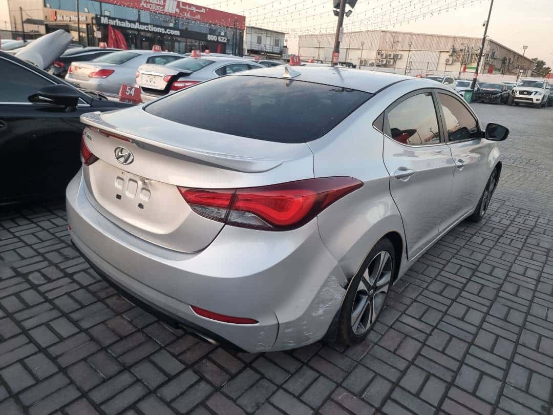 Hyundai Elantra 2015 thumbnail 4
