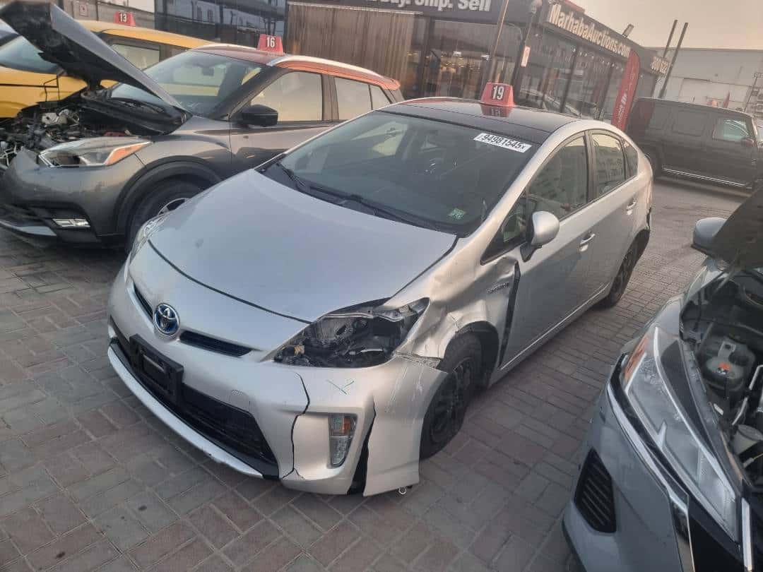 Toyota Prius 2015 thumbnail 1