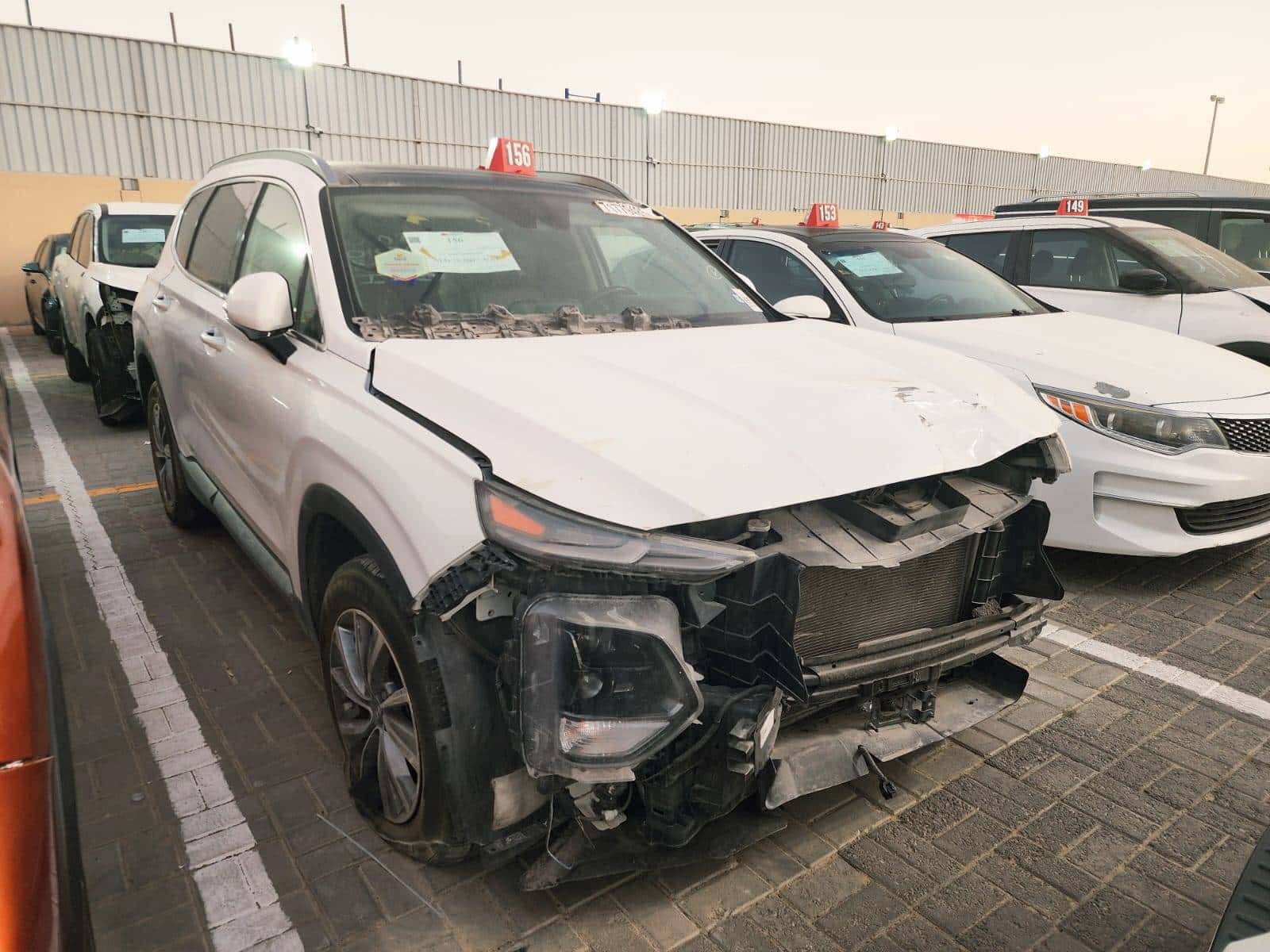 Hyundai SANTA FE LIMITED 2019 thumbnail 2