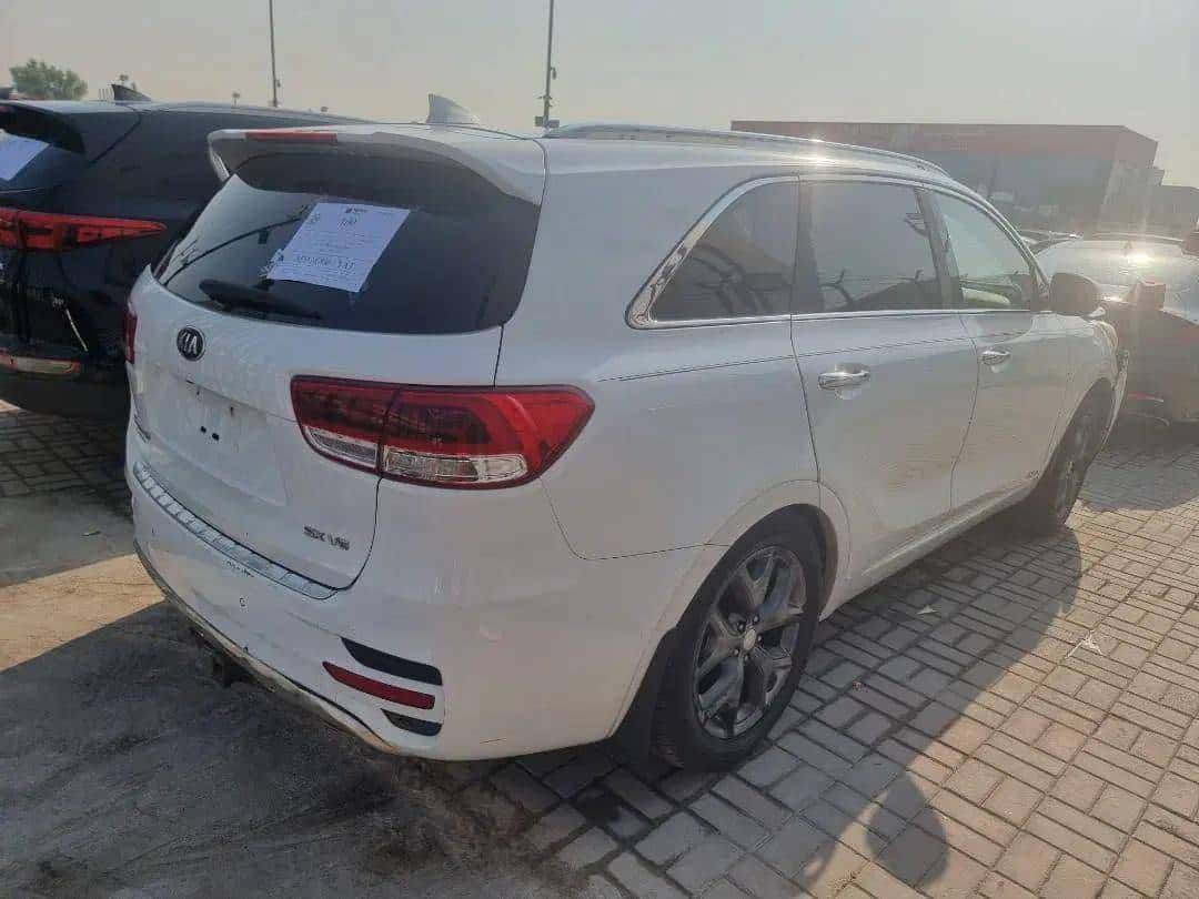 Kia Sorento 2016 thumbnail 4
