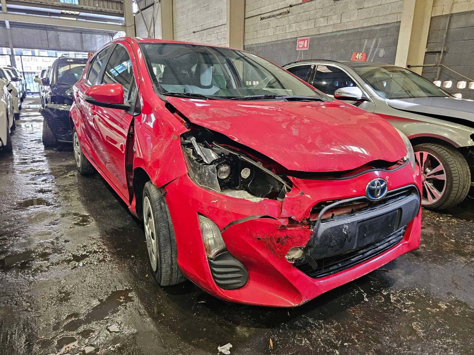 Toyota Prius C 2016 thumbnail 3