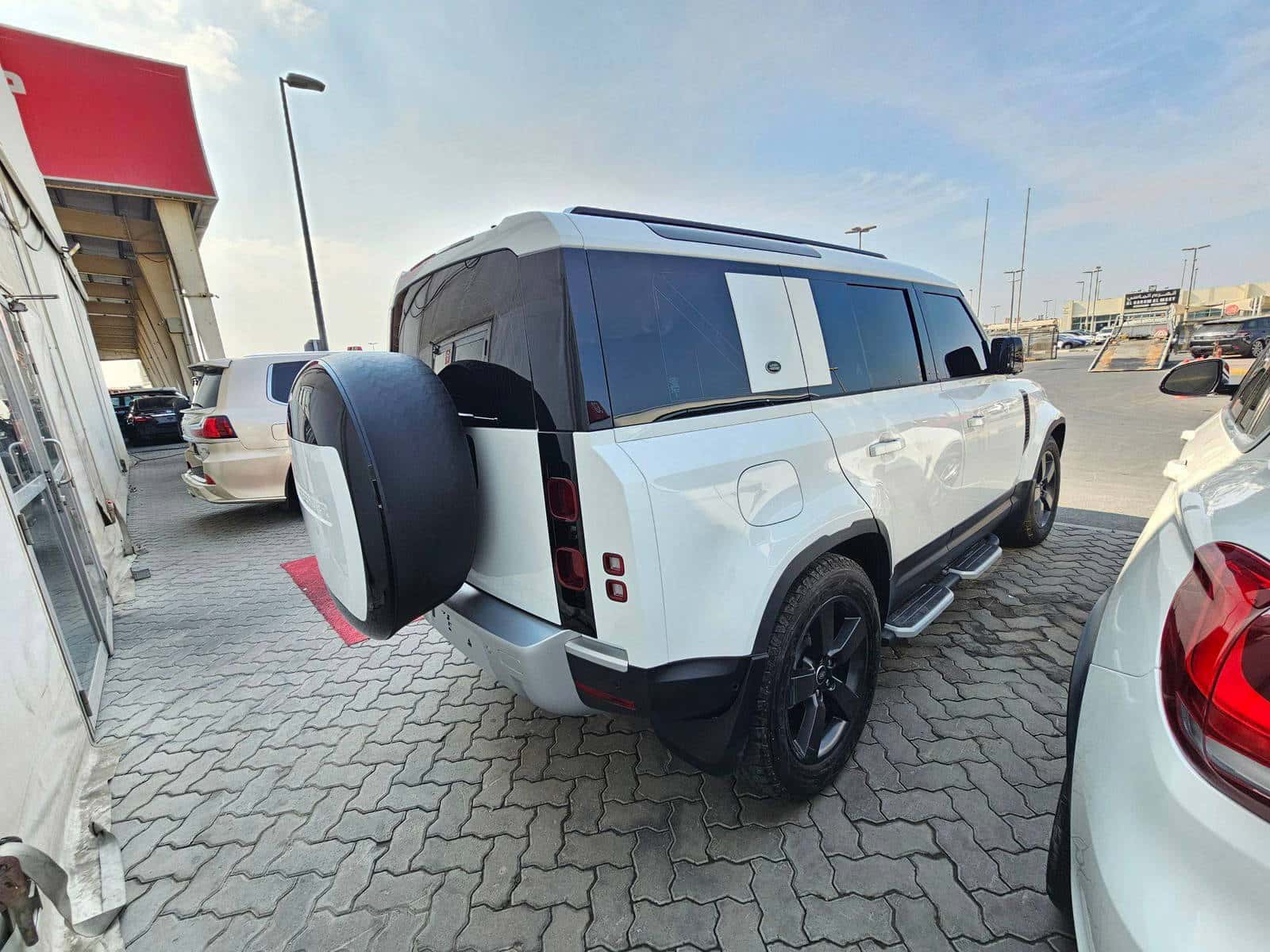 LAND ROVER DEFENDER HSE P400 - Exterior