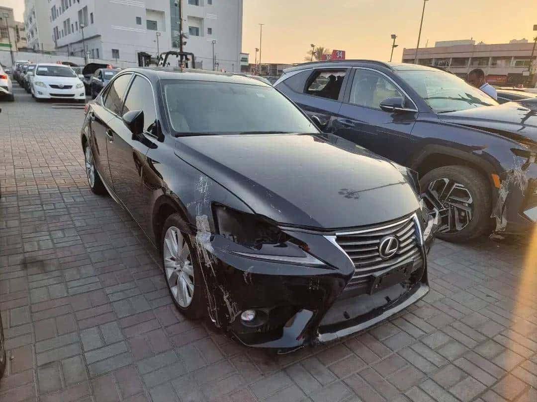 Lexus IS 250 2015 thumbnail 1