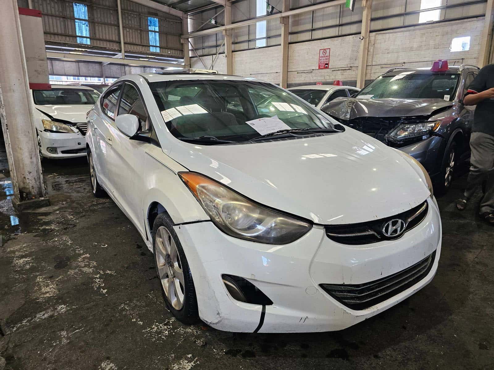 Hyundai Elantra 2012 thumbnail 3