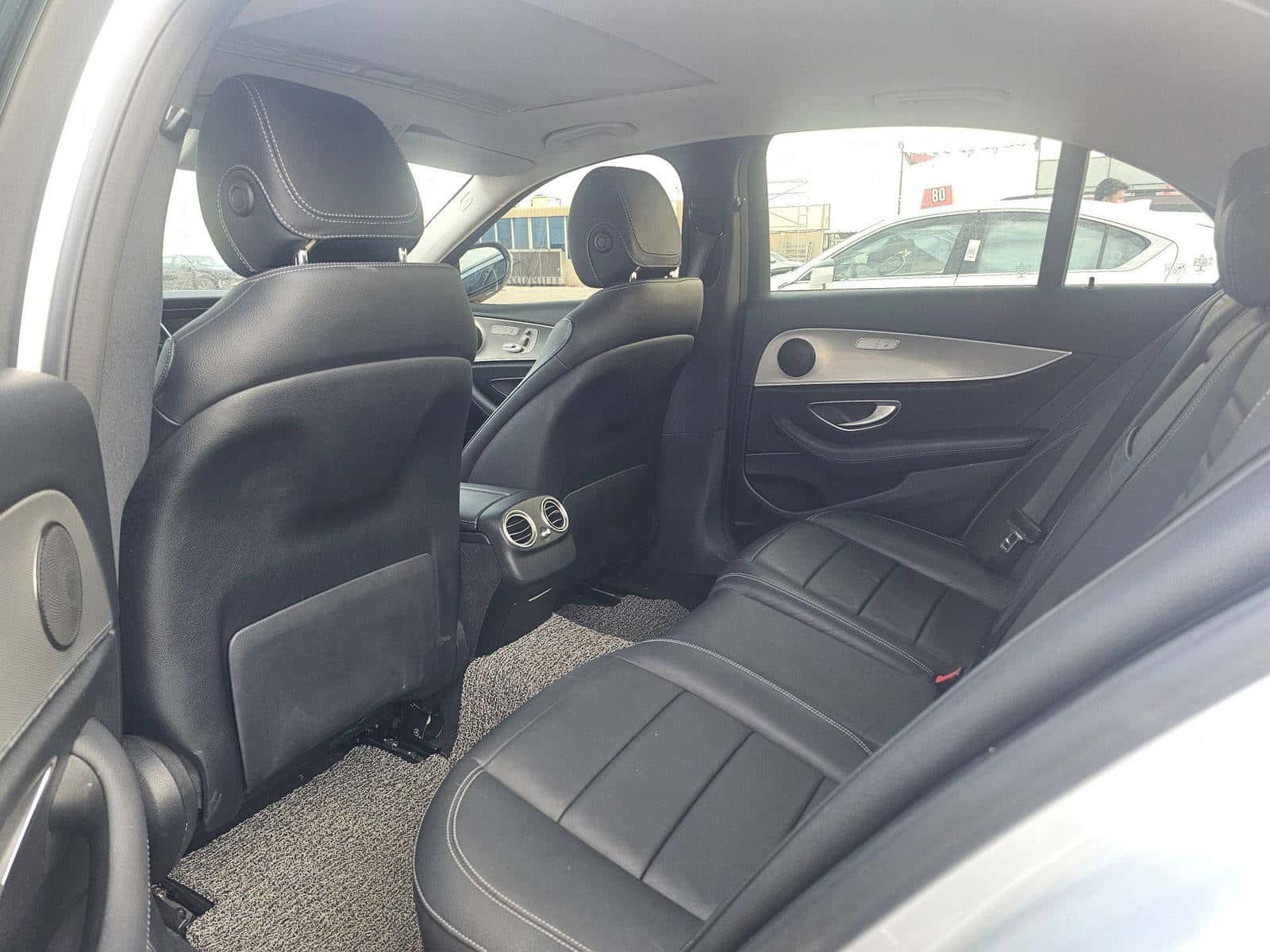 MERCEDES BENZ E-300 2019 thumbnail 7