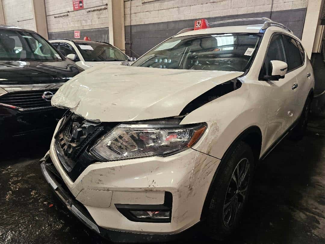 Nissan Rogue 2018 thumbnail 1