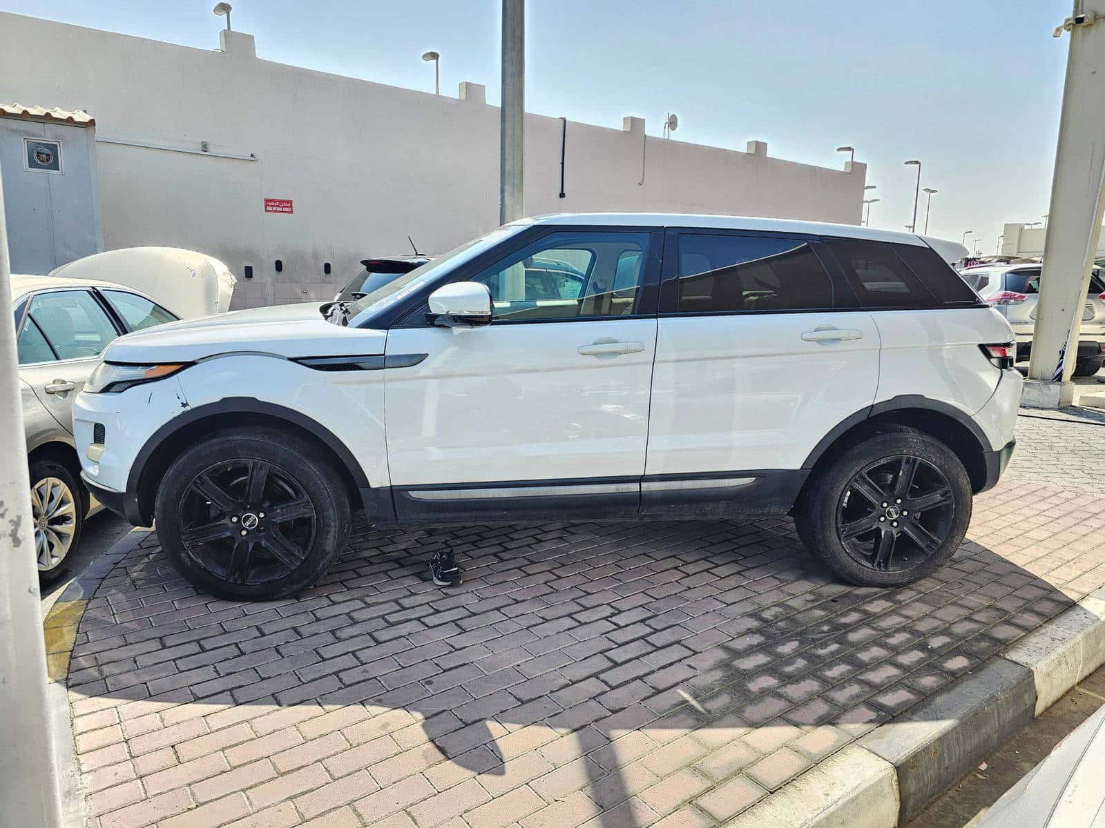 LAND ROVER RANGE ROVER EVOQUE PURE - Exterior