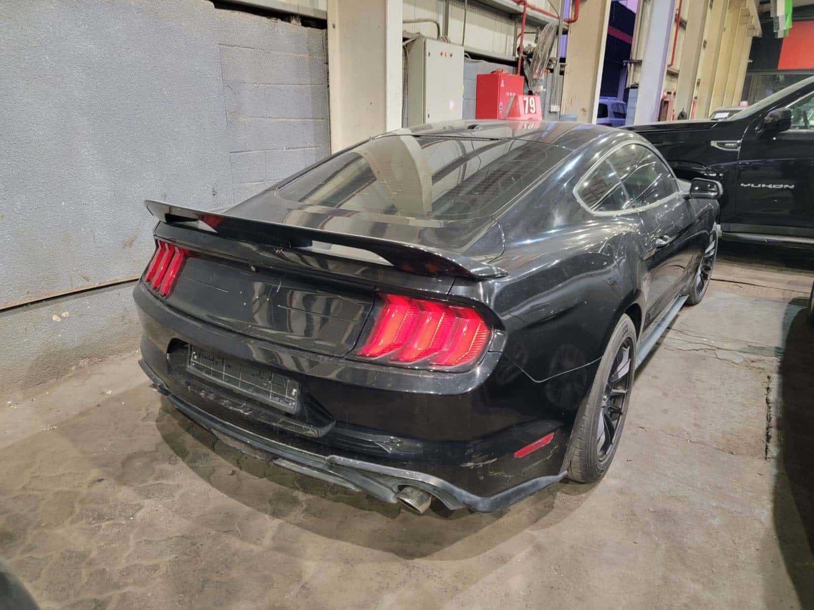 FORD MUSTANG 2019 thumbnail 3