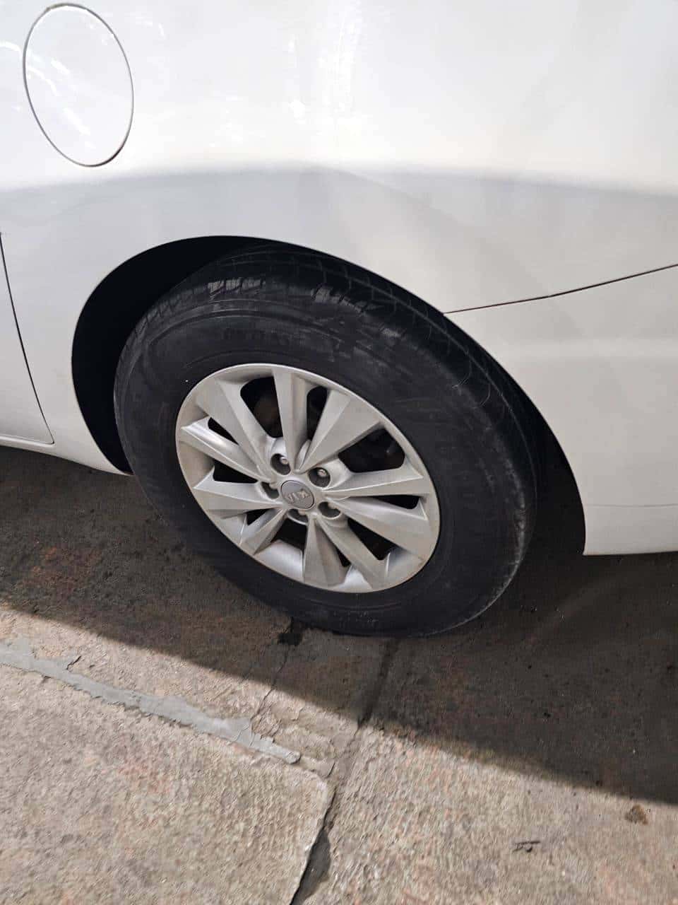 Kia Sedona 2016 thumbnail 6