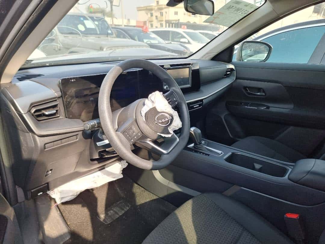 Nissan Kicks 2025 thumbnail 5