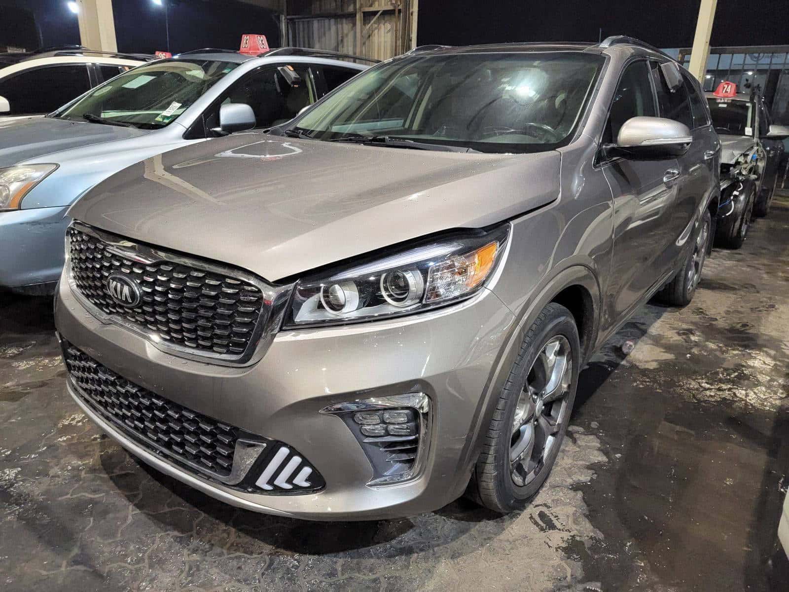 KIA SORENTO - Exterior