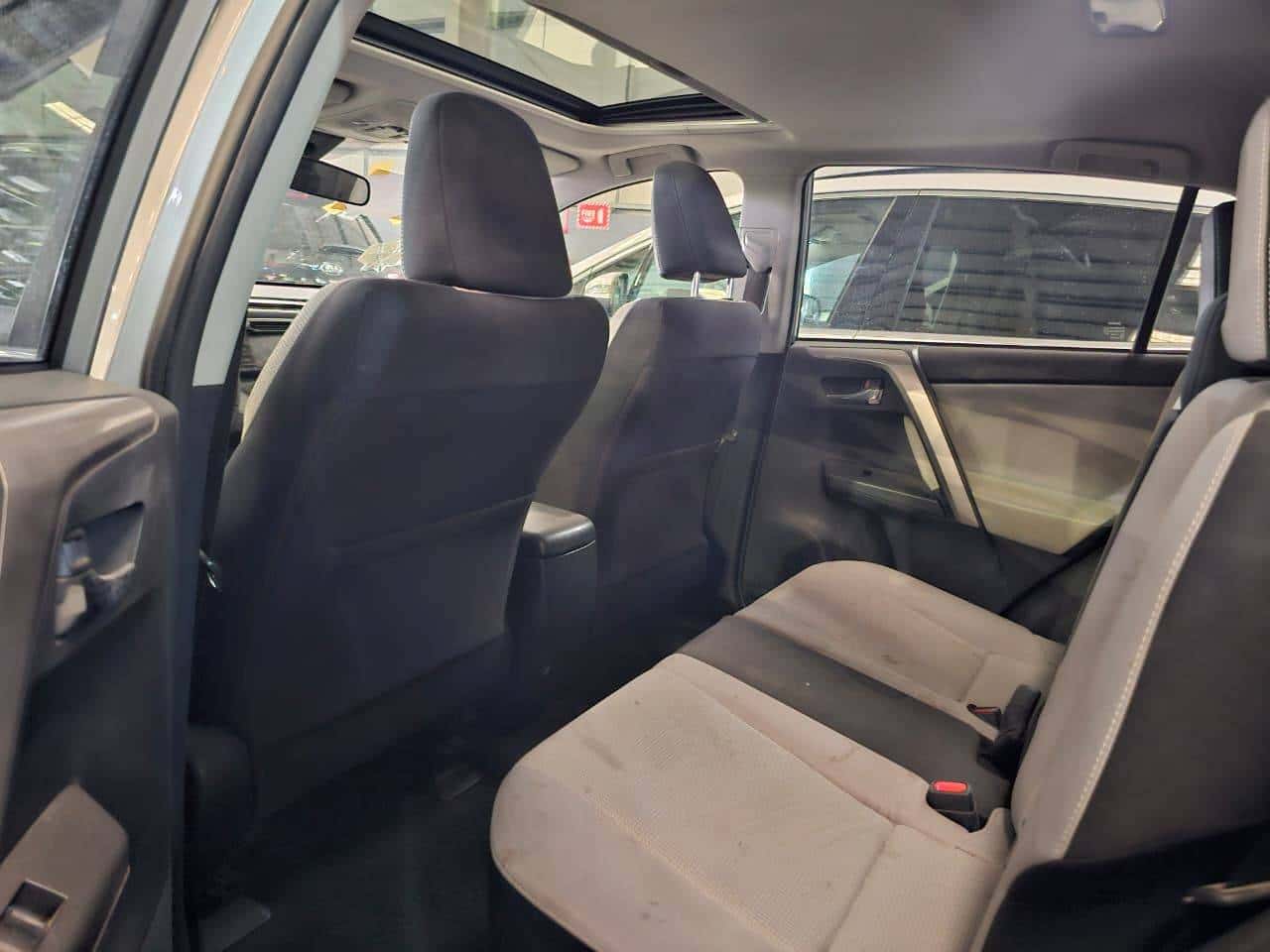 TOYOTA RAV4 2018 thumbnail 6