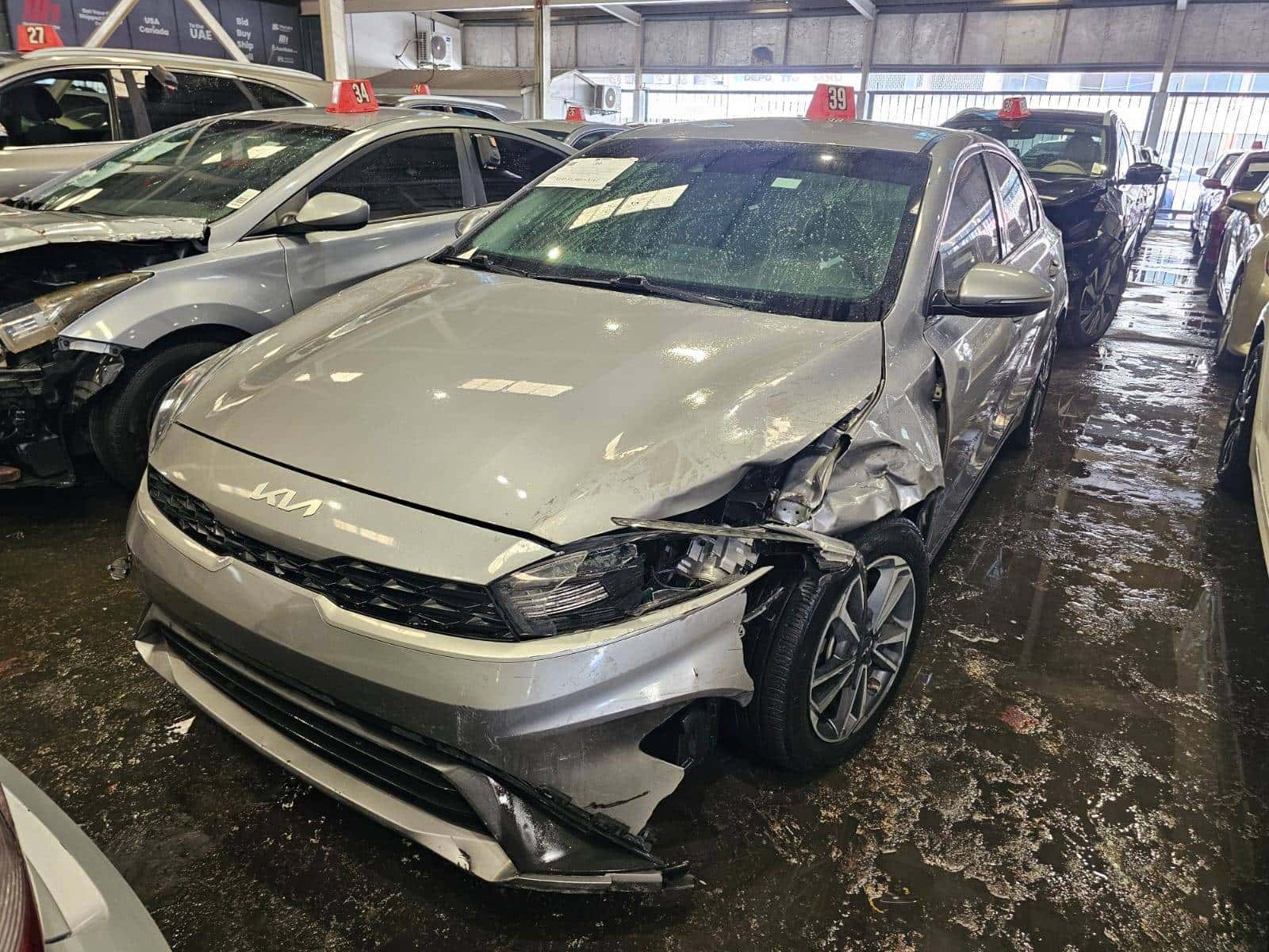 KIA FORTE 2024 thumbnail 3