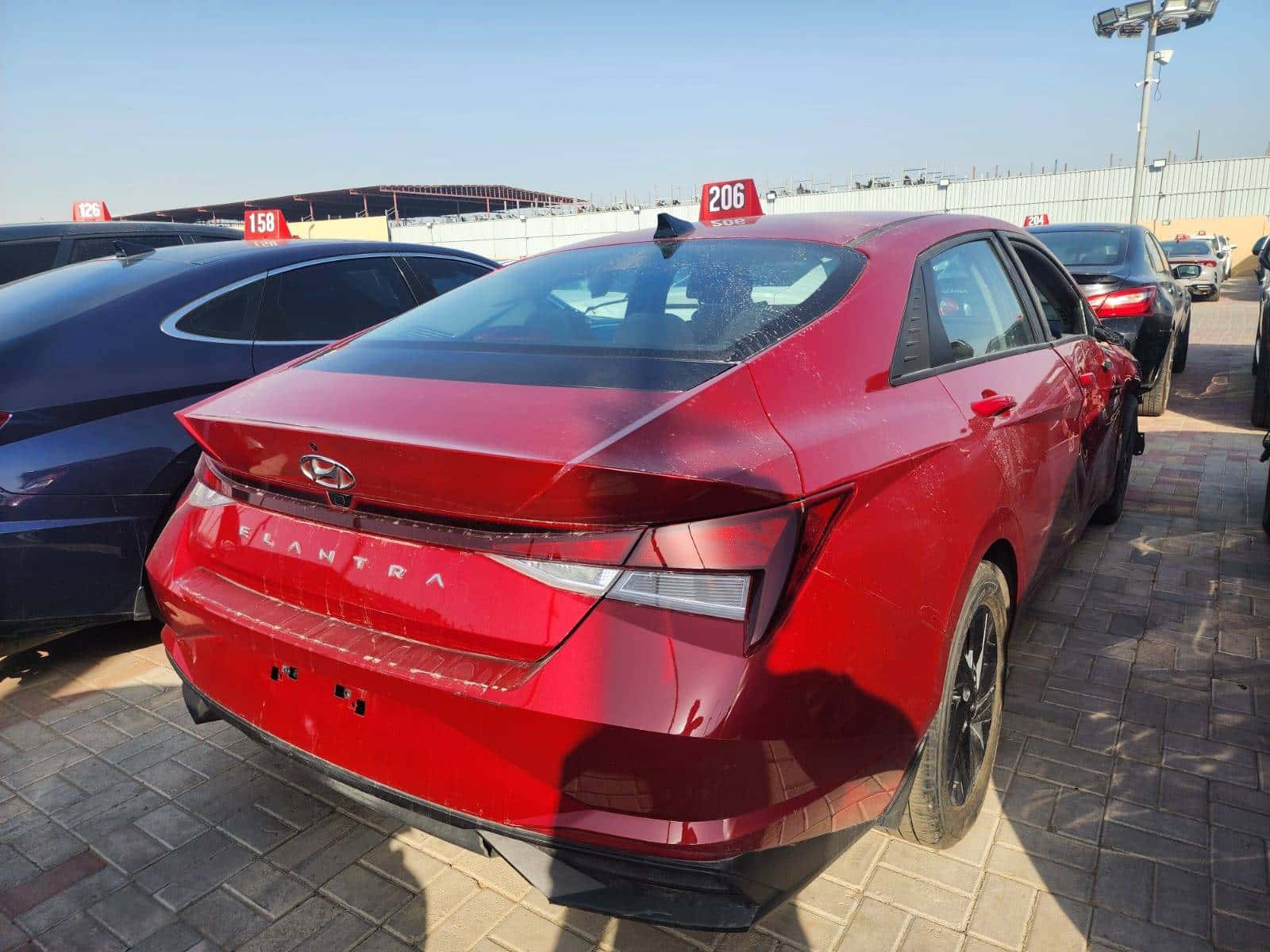 HYUNDAI ELANTRA - Exterior