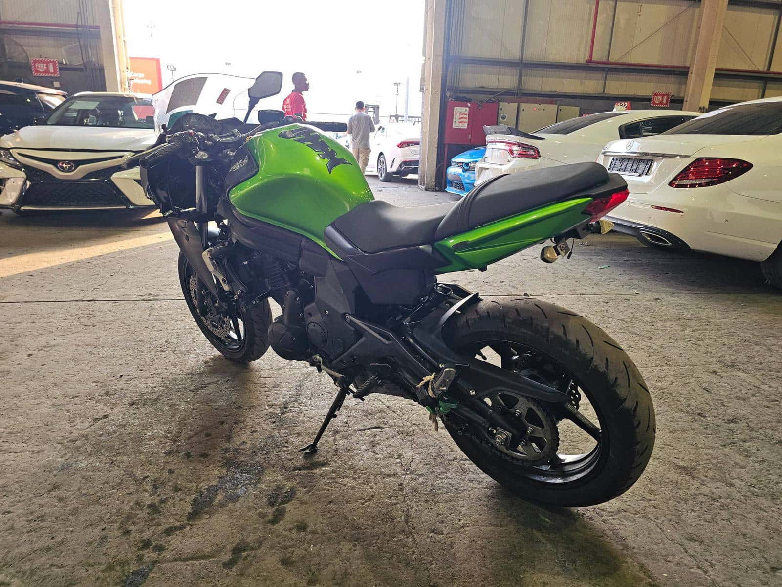 KAWASAKI EX650 E - Exterior