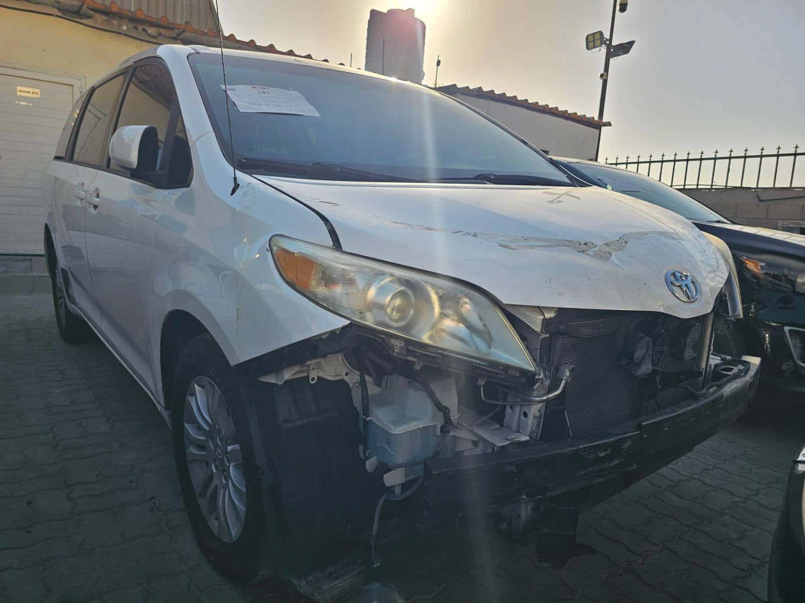 TOYOTA SIENNA 2013 thumbnail 2
