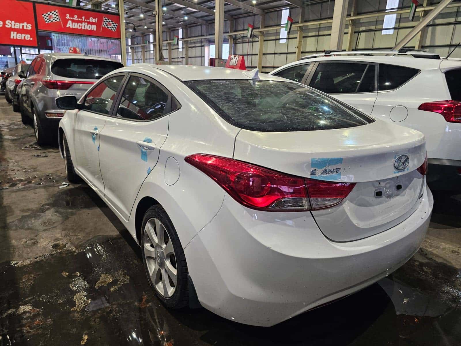 HYUNDAI ELANTRA 2011 thumbnail 4