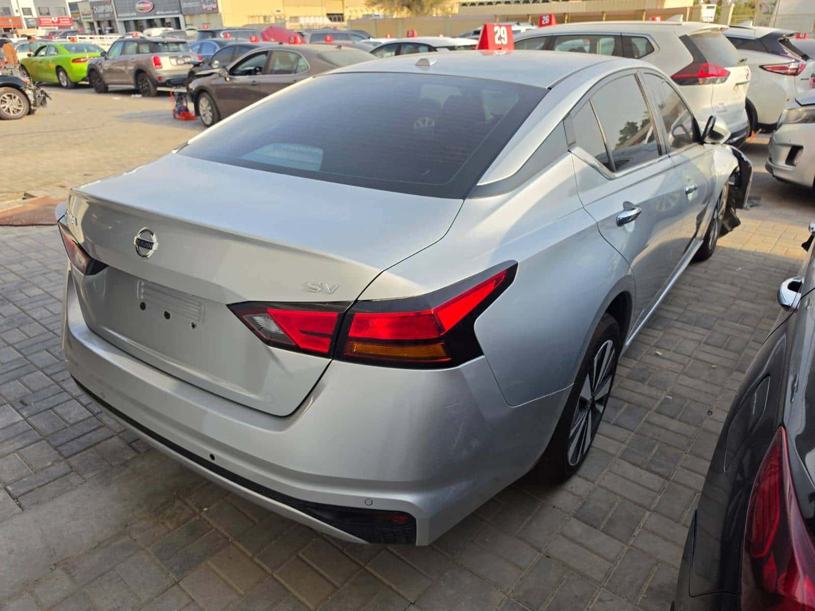 Nissan Altima 2022 thumbnail 2