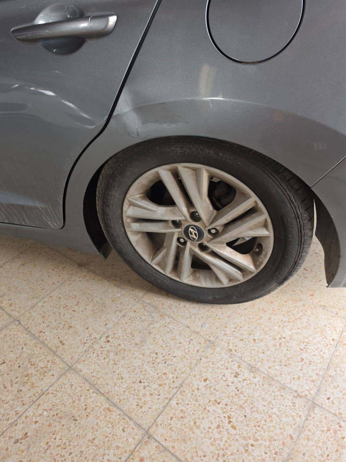 Hyundai Elantra 2019 thumbnail 3