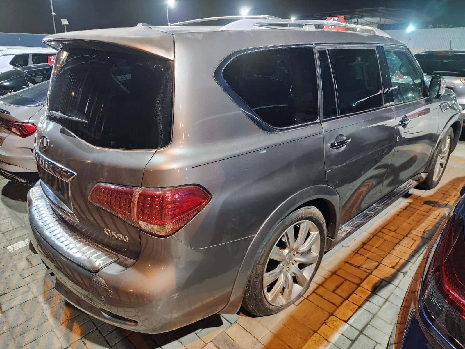 INFINITI QX80 2014 thumbnail 5