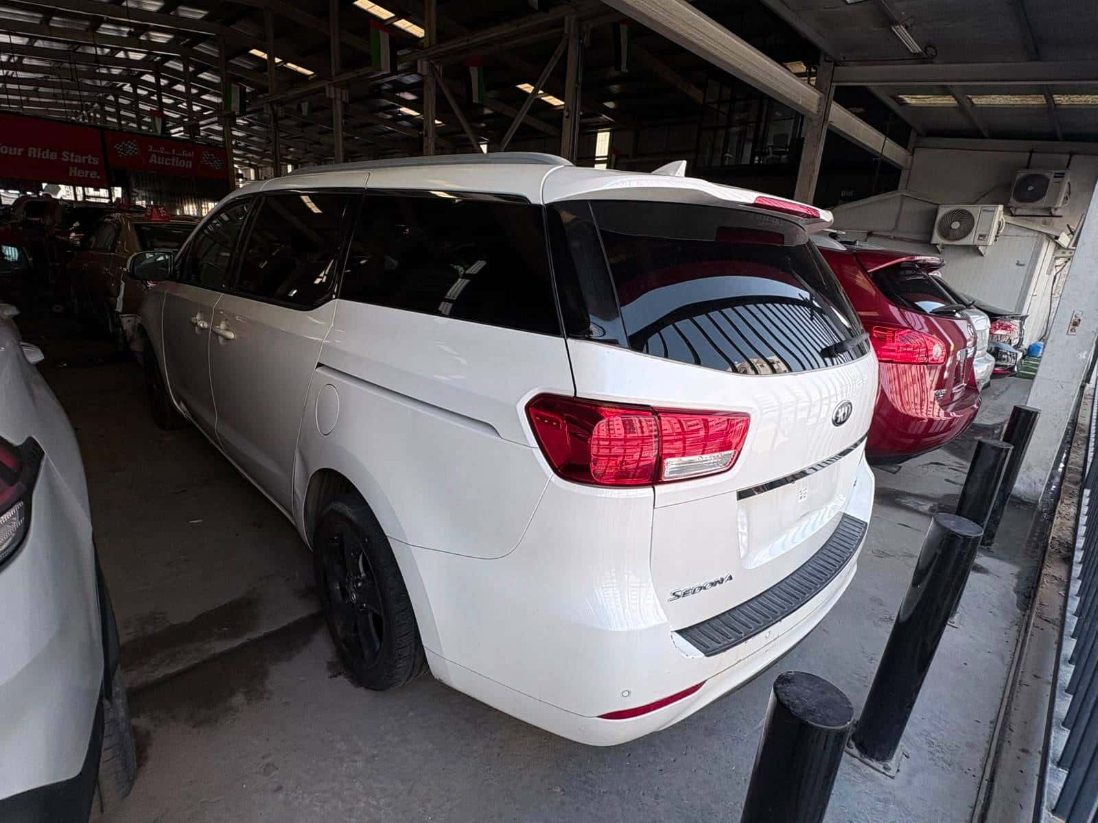KIA SEDONA 2015 thumbnail 4