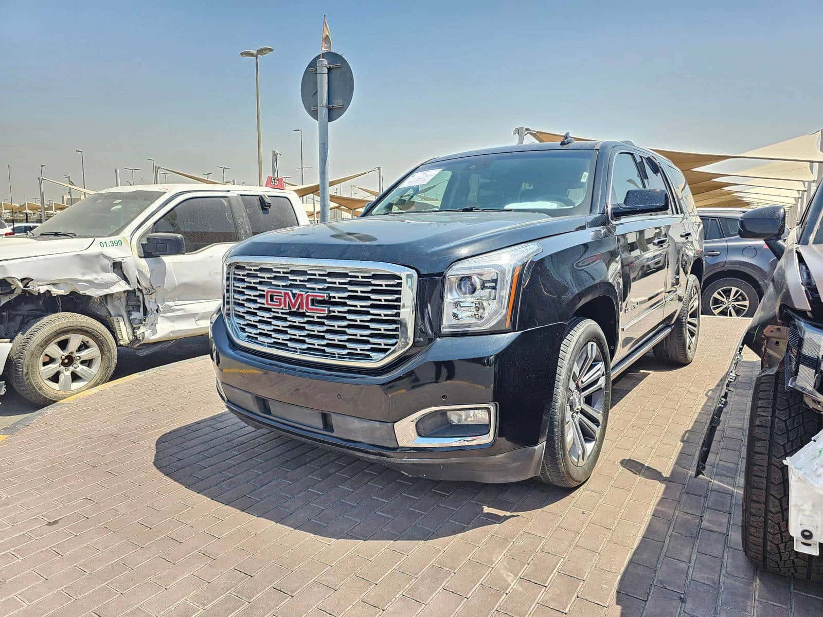 GMC YUKON DENALI 2018 thumbnail 4
