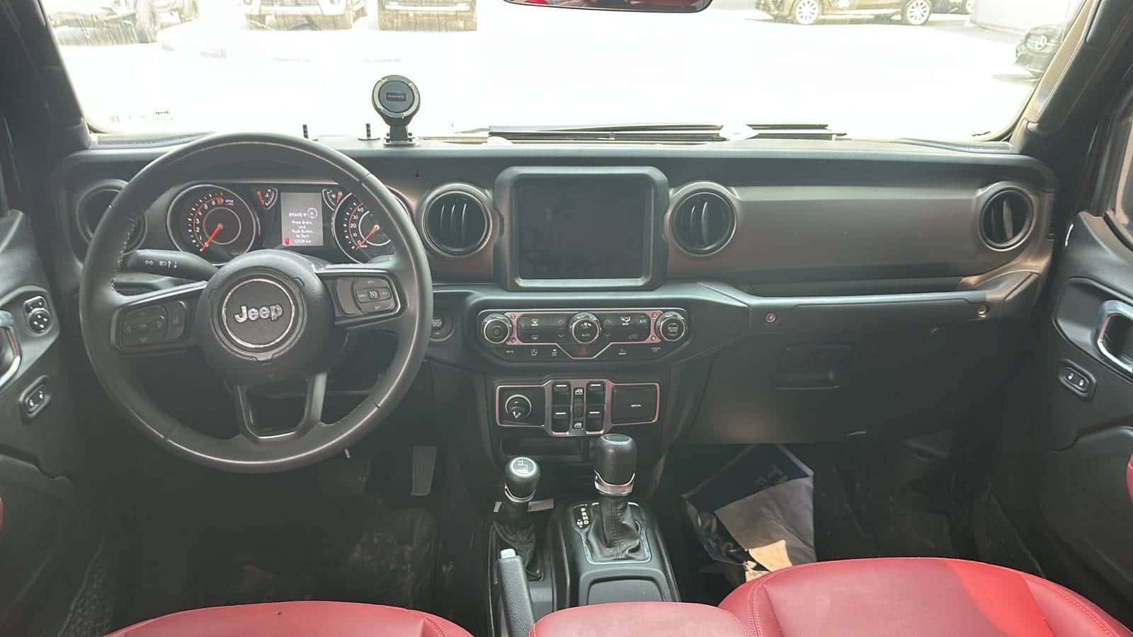 Jeep Gladiator 2023 thumbnail 7