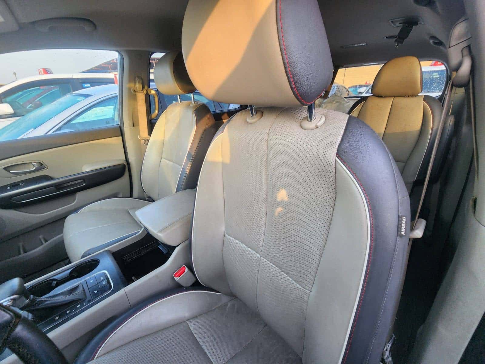 KIA SEDONA 2017 thumbnail 6