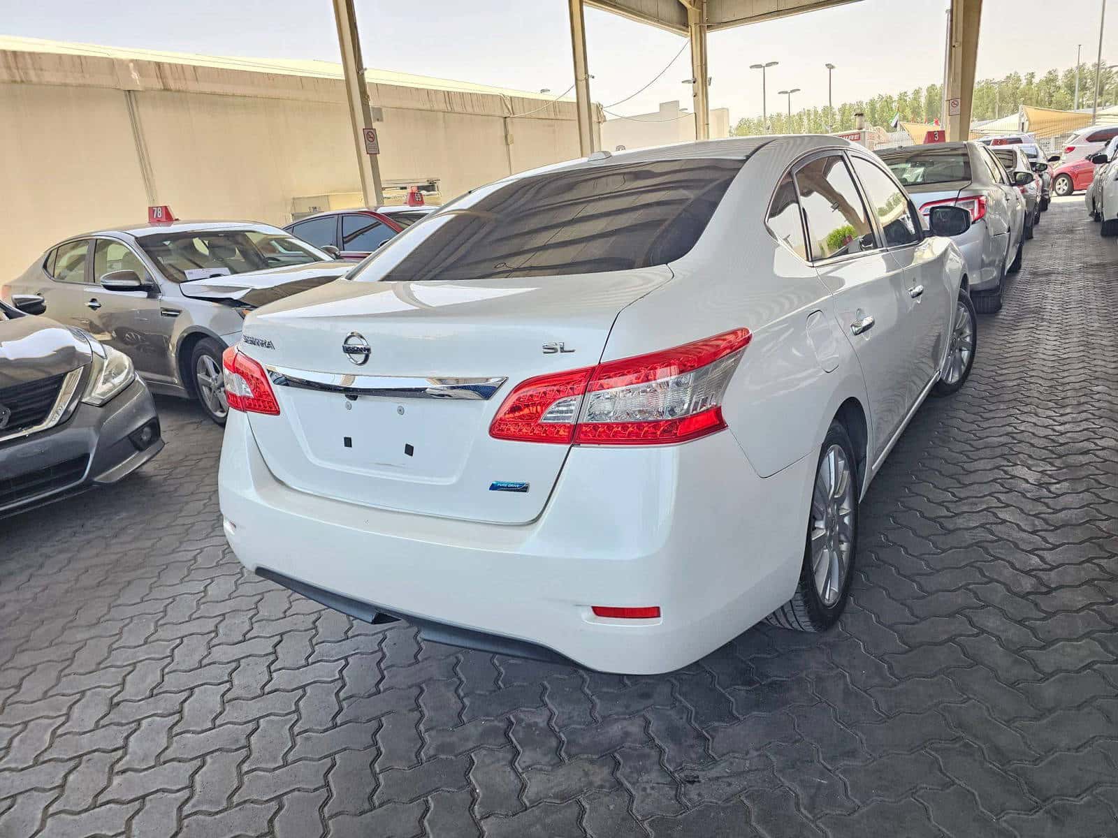 Nissan Sentra 2013 thumbnail 2