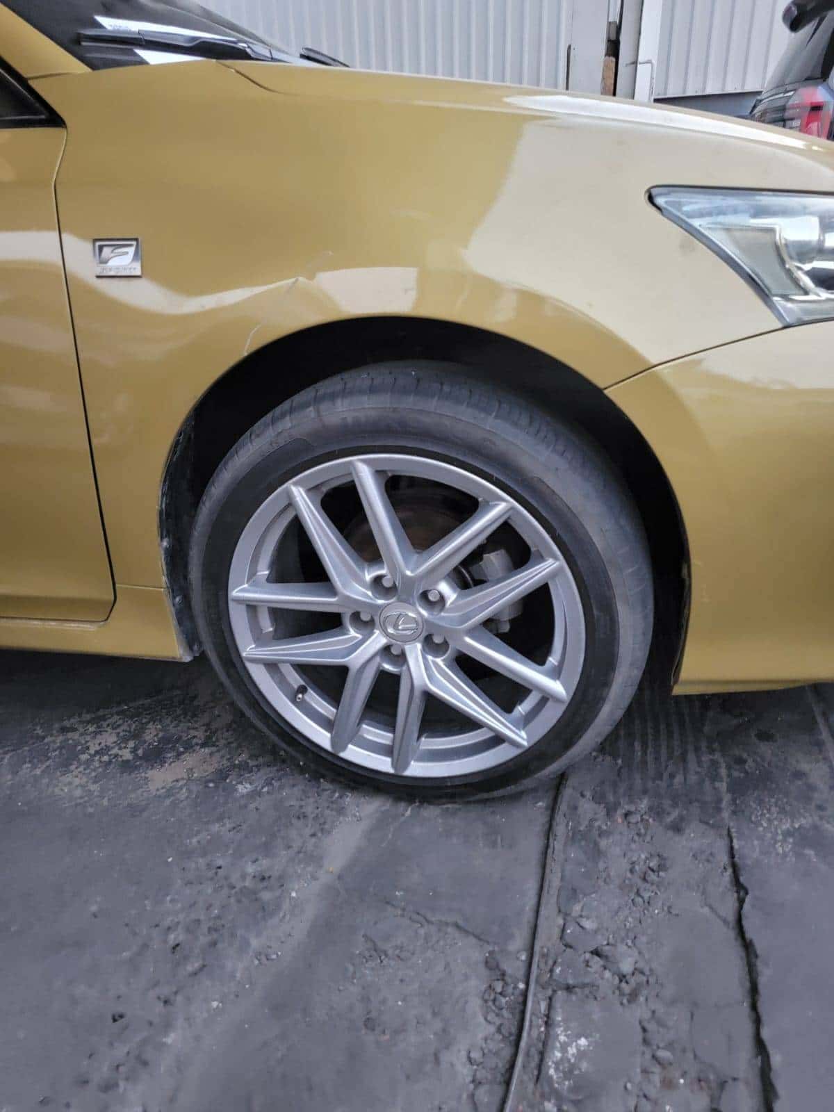 Lexus CT 200H 2011 thumbnail 4
