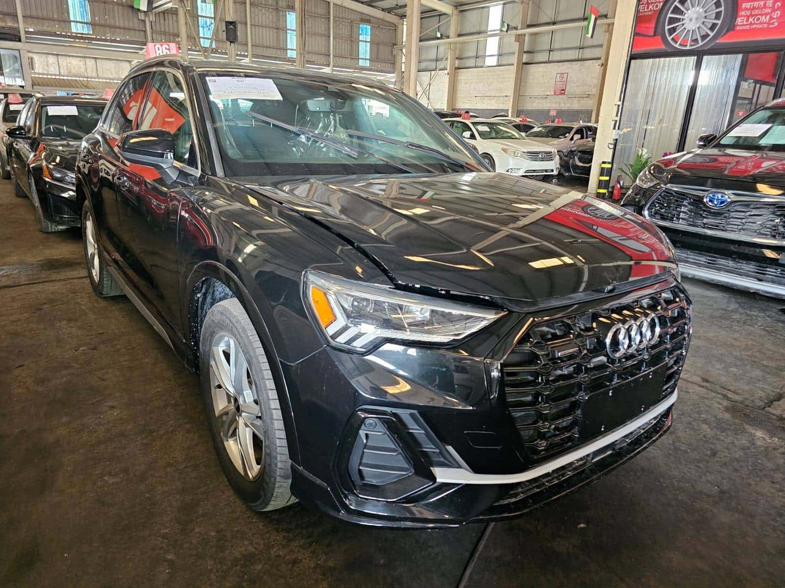 Audi Q3 2024 thumbnail 2
