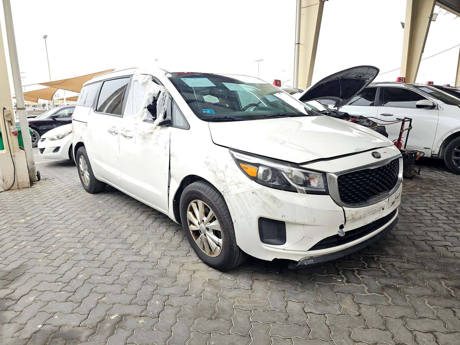 KIA SEDONA - Exterior