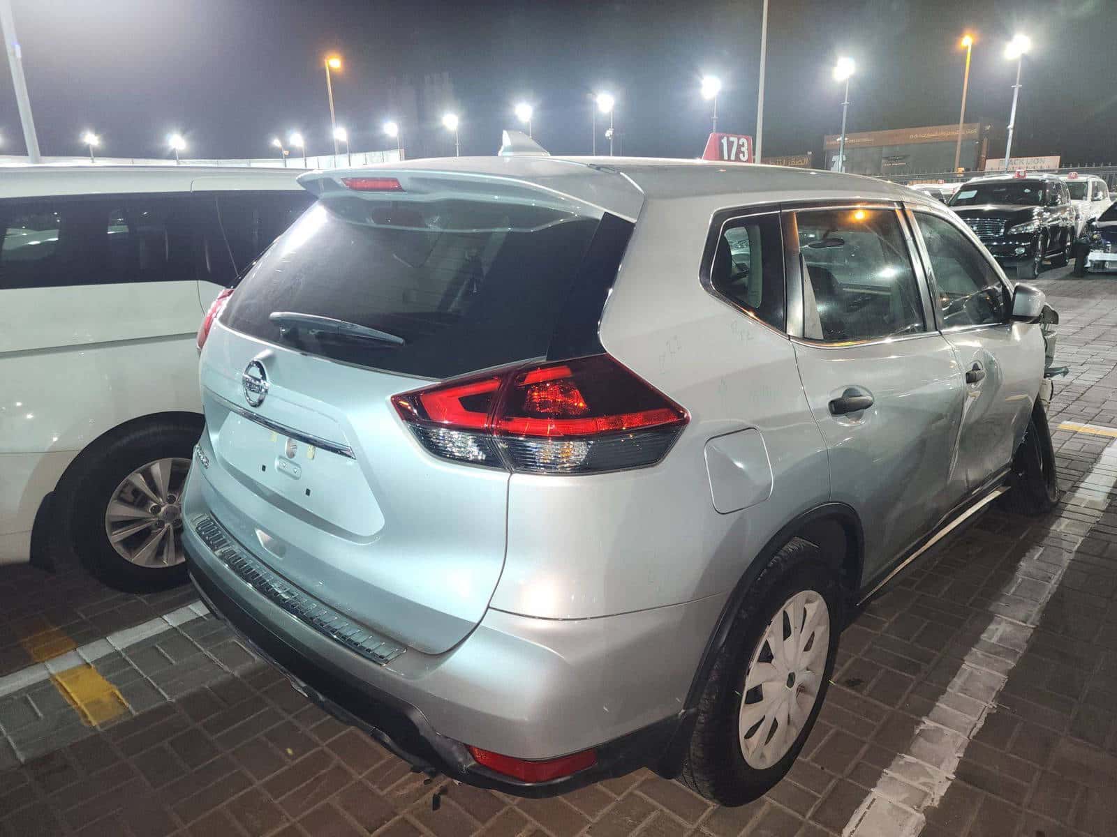 Nissan Rogue 2018 thumbnail 3