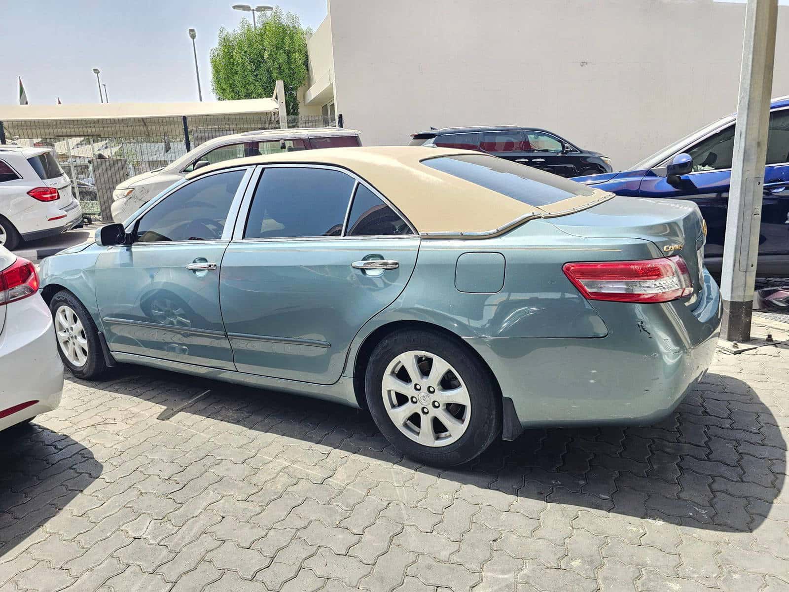 TOYOTA CAMRY 2011 thumbnail 4