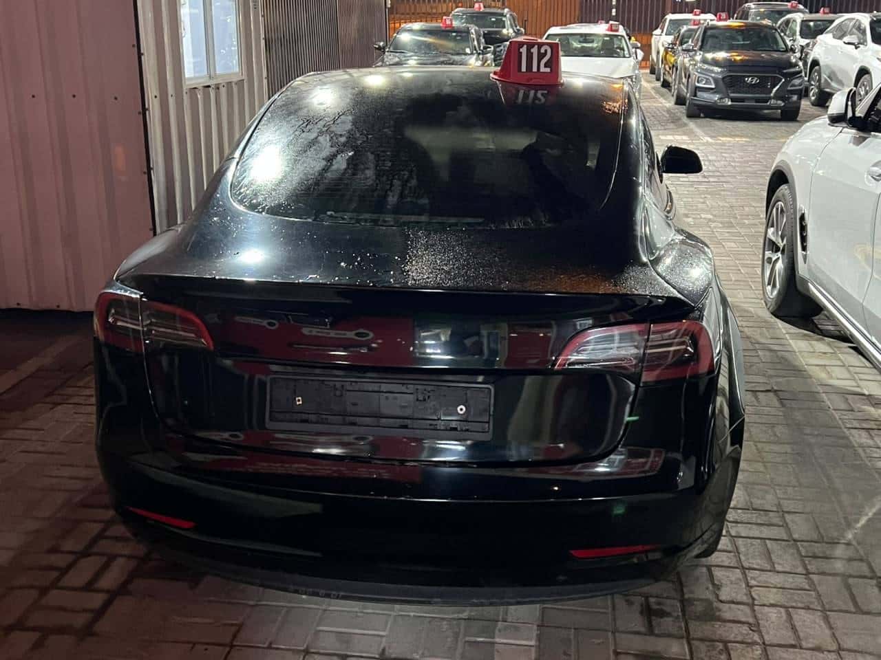 Tesla Model 3 2023 thumbnail 2