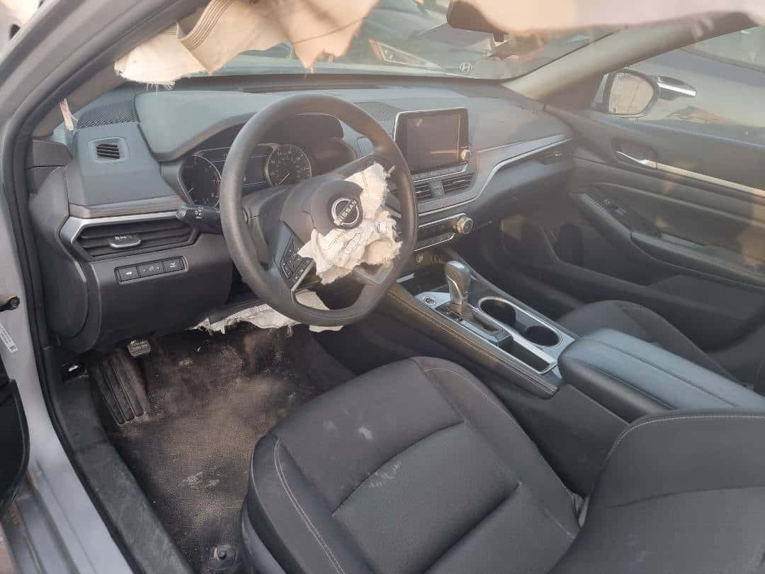 Nissan Altima 2023 thumbnail 6