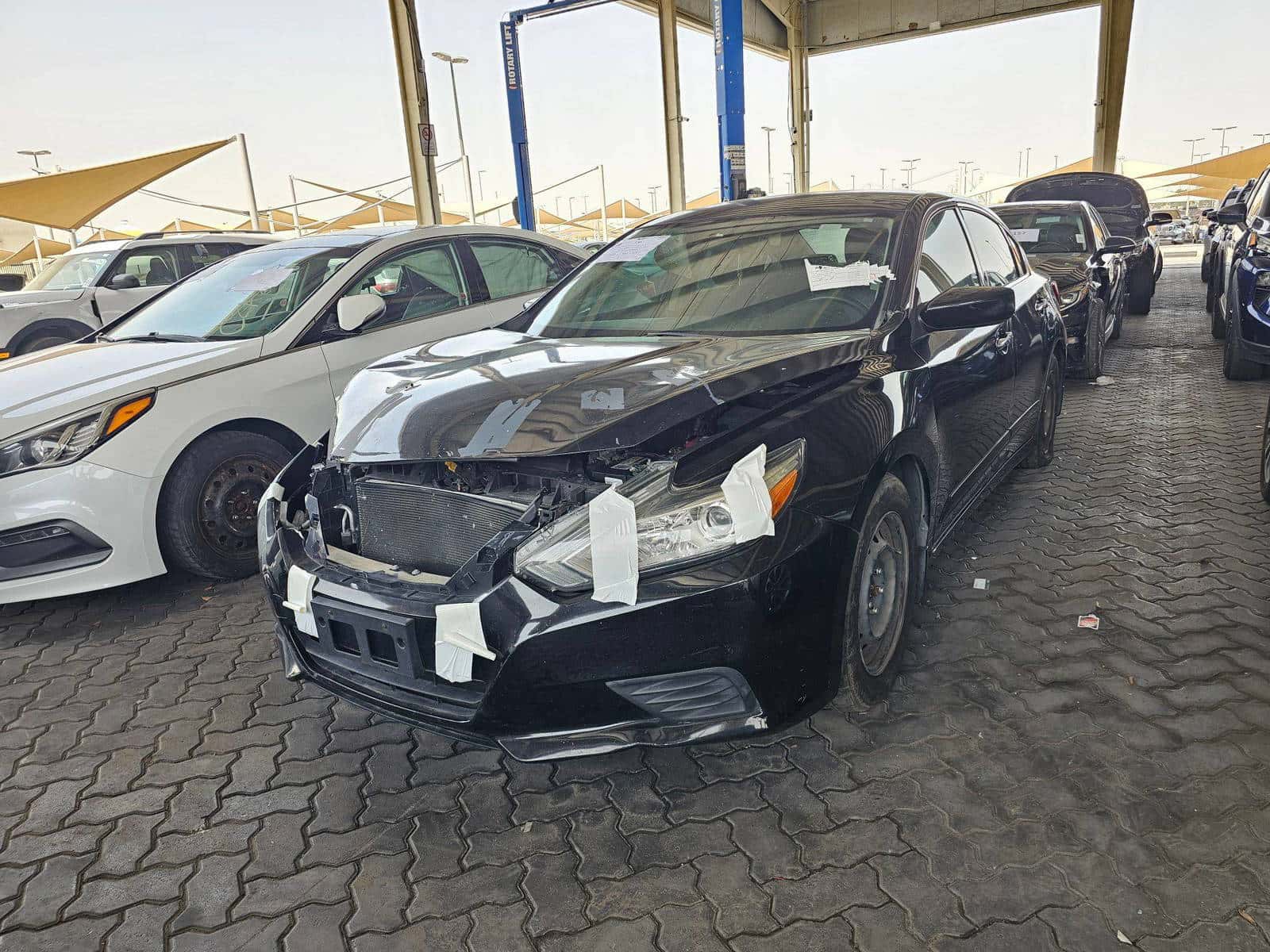 NISSAN ALTIMA - Exterior