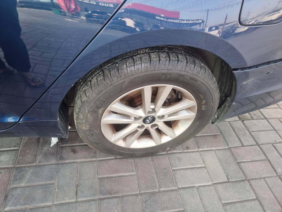 HYUNDAI SONATA - Exterior