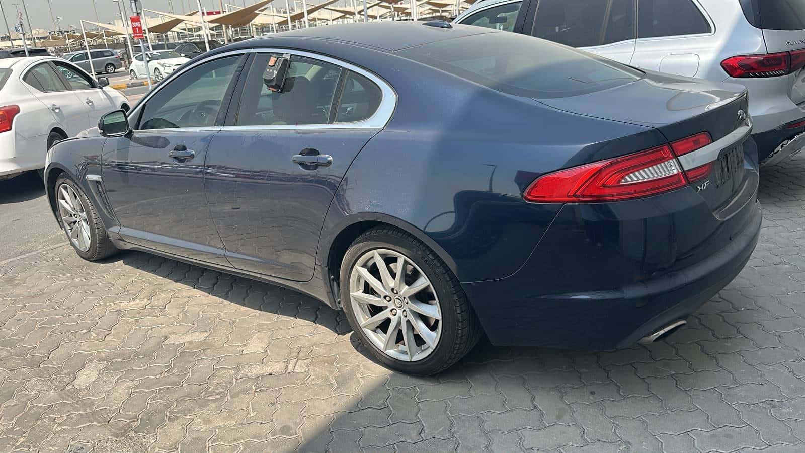 Jaguar XF 2012 thumbnail 5