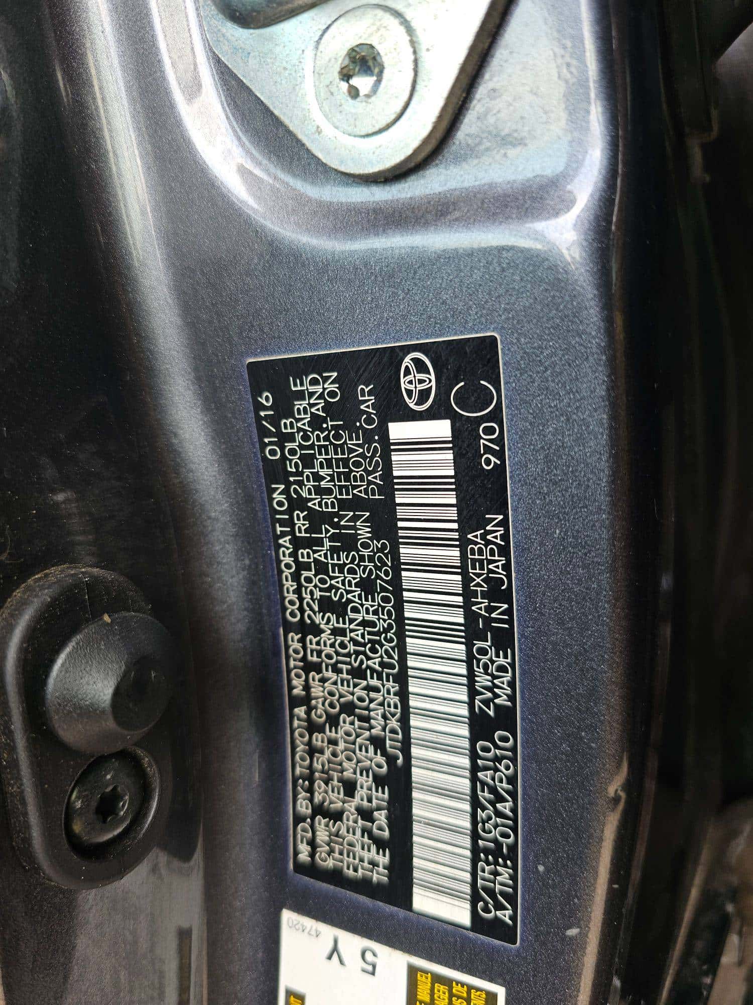 TOYOTA PRIUS - Exterior
