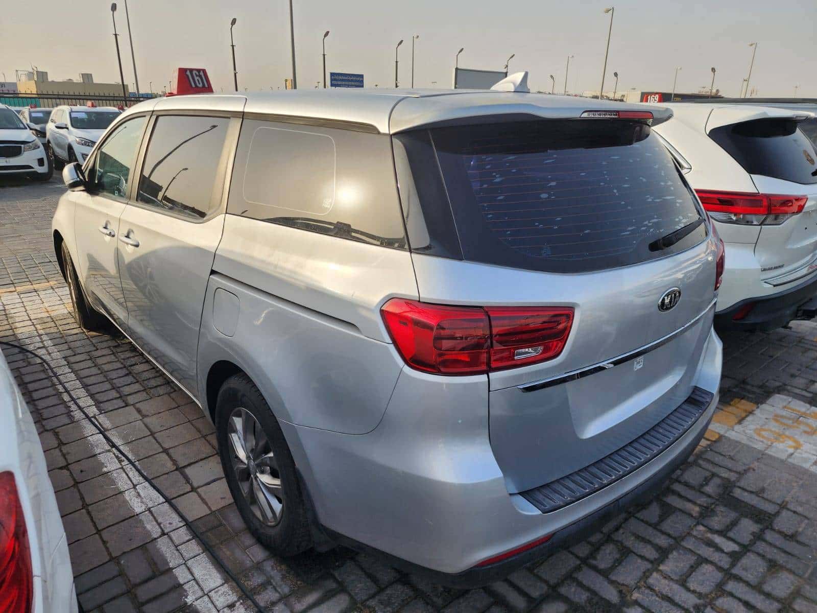 KIA SEDONA 2020 thumbnail 6