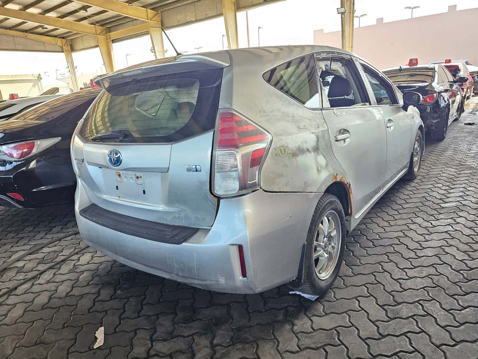 TOYOTA PRIUS - Exterior