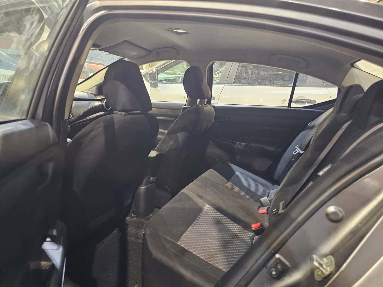 NISSAN VERSA 2023 thumbnail 5