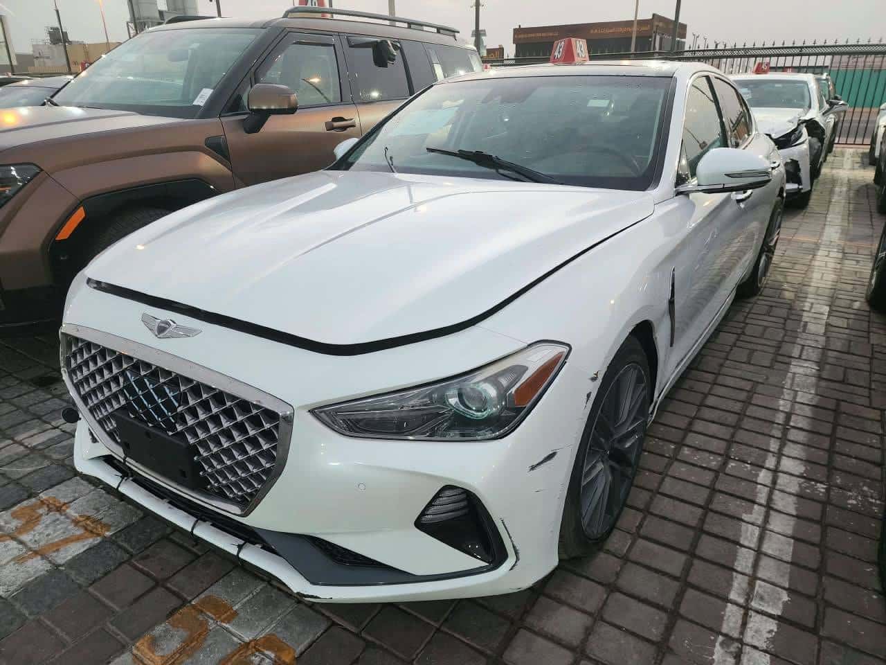 Genesis G70 2020 thumbnail 1