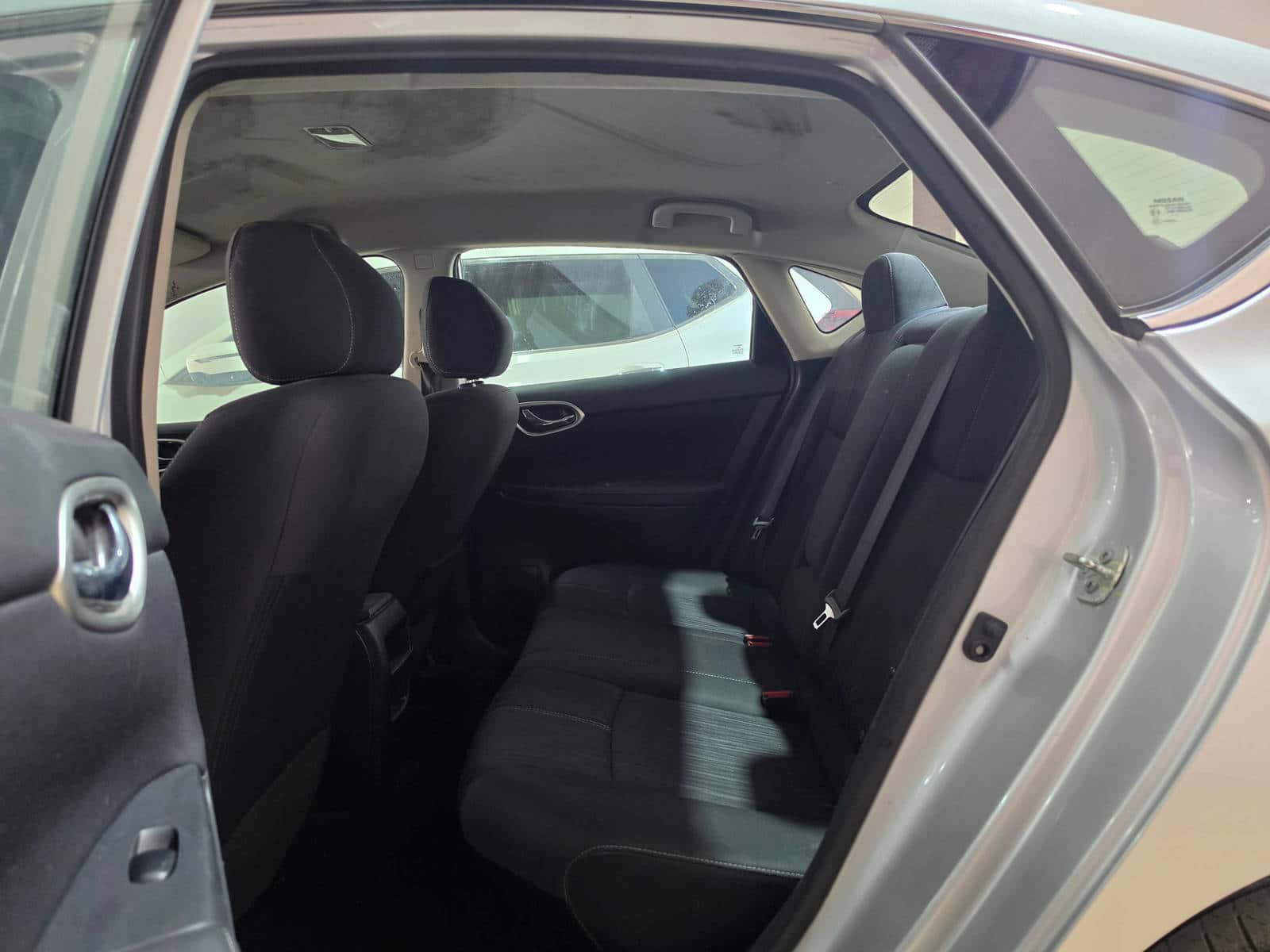 Nissan Sentra 2017 thumbnail 7