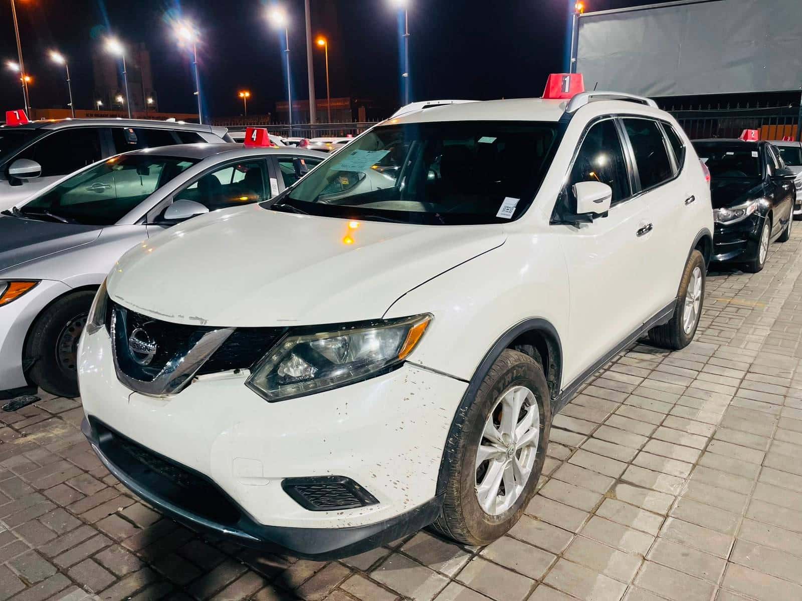 Nissan Rogue 2016 thumbnail 1