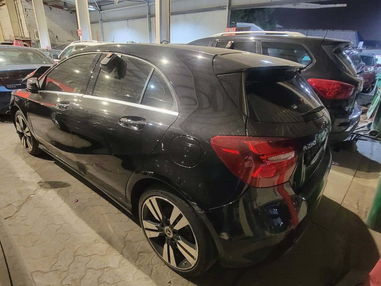 MERCEDES BENZ A200 - Exterior