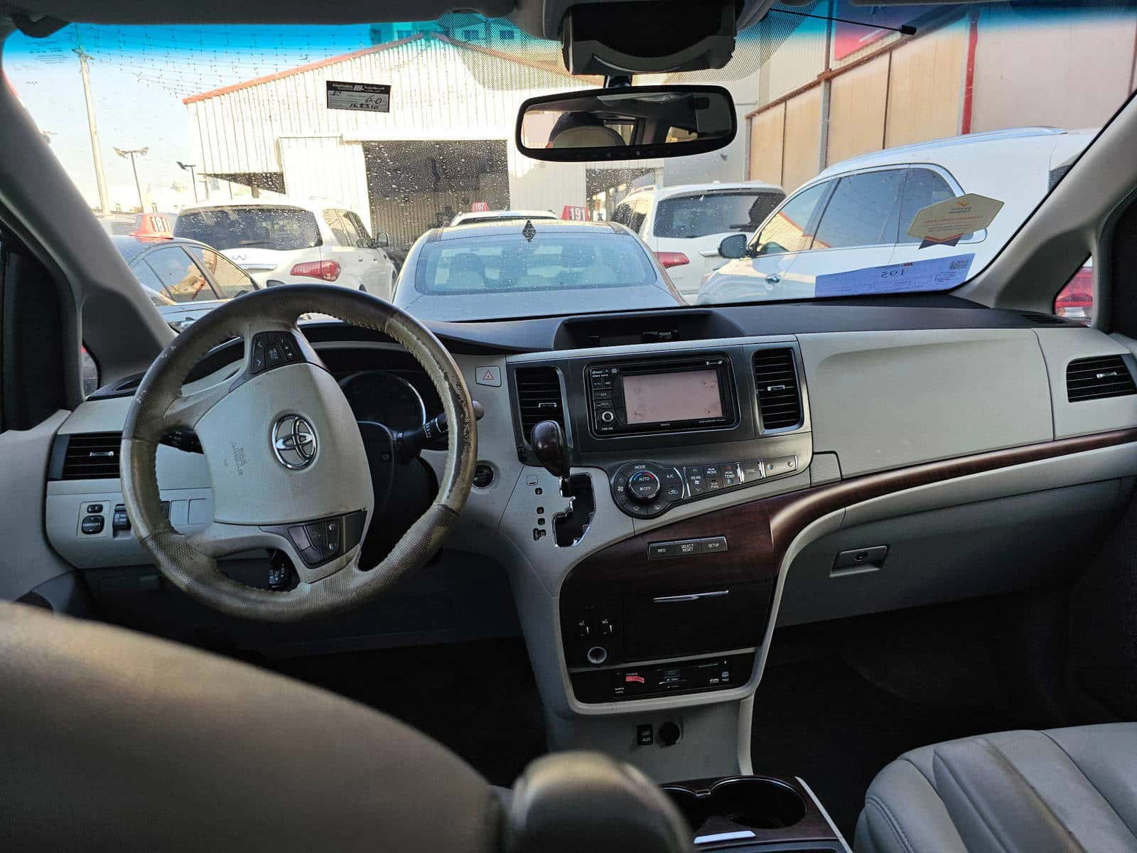 TOYOTA SIENNA 2013 thumbnail 7