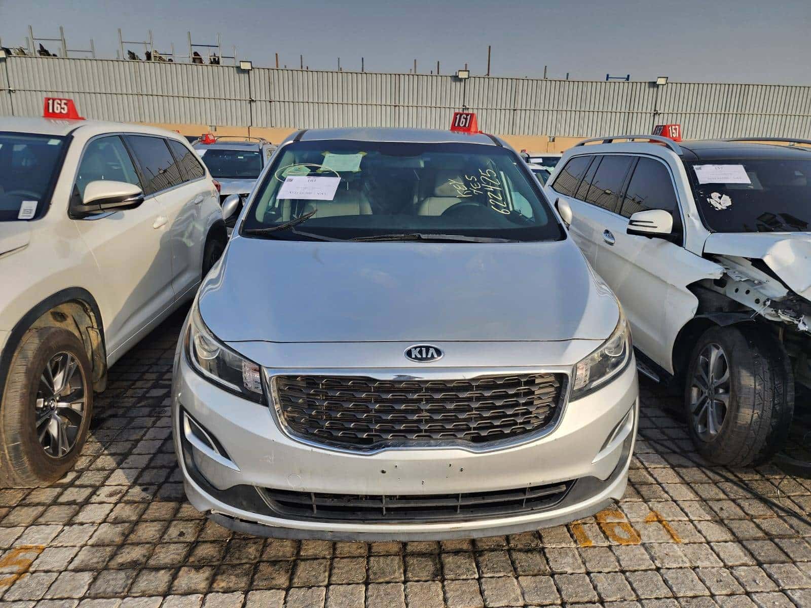 KIA SEDONA 2020 thumbnail 1